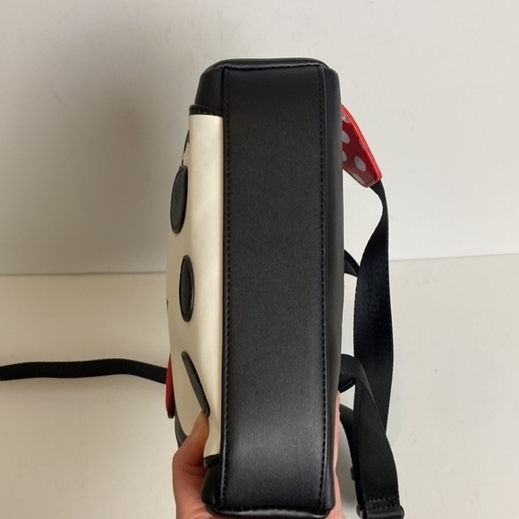 POP! By Loungefly Disney Minnie Mouse Belt Bag Fanny Pack Sling Bag Disneyland - Picture 15 of 16